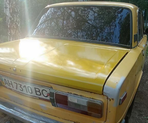 Желтый ВАЗ 2106, объемом двигателя 0 л и пробегом 90 тыс. км за 602 $, фото 1 на Automoto.ua