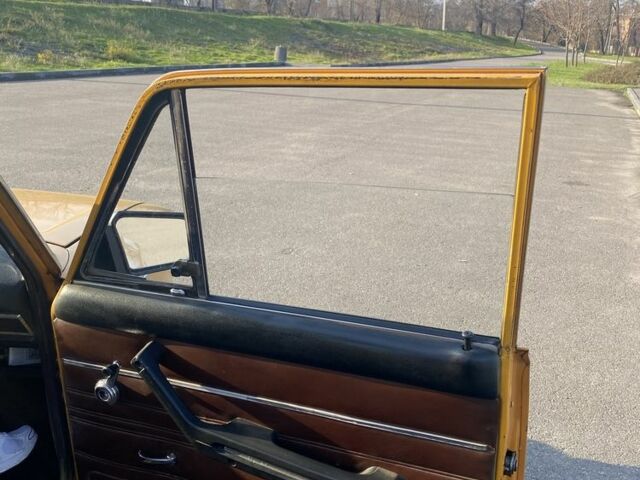Жовтий ВАЗ 2106, об'ємом двигуна 0 л та пробігом 67 тис. км за 803 $, фото 5 на Automoto.ua