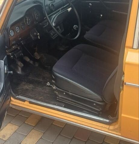 Желтый ВАЗ 2106, объемом двигателя 1.3 л и пробегом 150 тыс. км за 850 $, фото 6 на Automoto.ua