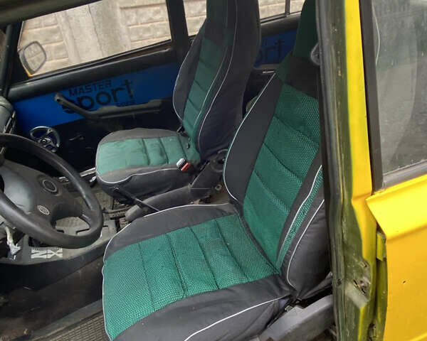 Желтый ВАЗ 2106, объемом двигателя 1.6 л и пробегом 740 тыс. км за 581 $, фото 12 на Automoto.ua