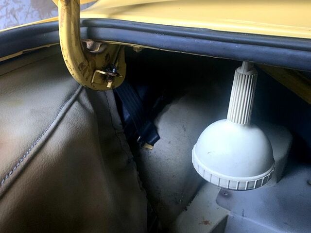 Жовтий ВАЗ 2106, об'ємом двигуна 1.5 л та пробігом 59 тис. км за 2500 $, фото 2 на Automoto.ua