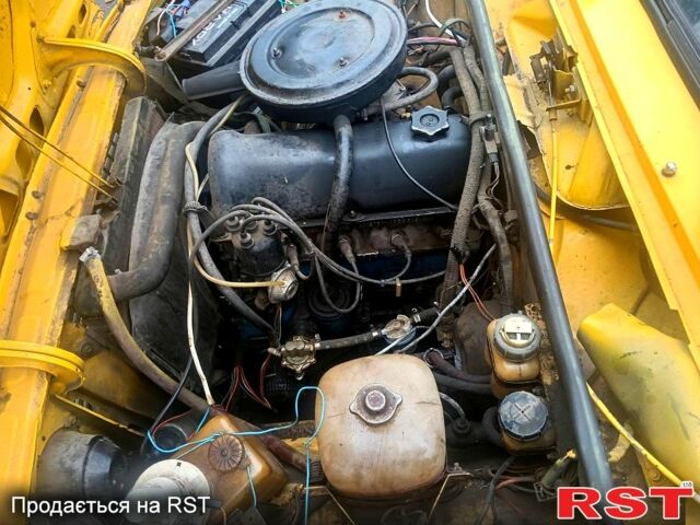 Желтый ВАЗ 2106, объемом двигателя 1.3 л и пробегом 0 тыс. км за 600 $, фото 4 на Automoto.ua