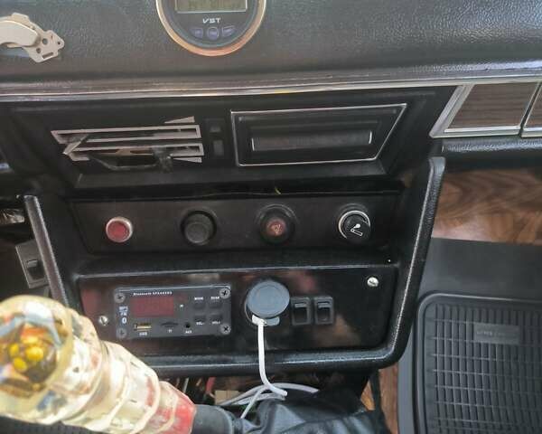 Желтый ВАЗ 2106, объемом двигателя 1.5 л и пробегом 67 тыс. км за 1333 $, фото 3 на Automoto.ua