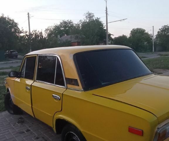 Желтый ВАЗ 2106, объемом двигателя 0 л и пробегом 90 тыс. км за 602 $, фото 7 на Automoto.ua