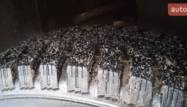 Жовтий ВАЗ 2106, об'ємом двигуна 1.3 л та пробігом 100 тис. км за 1000 $, фото 22 на Automoto.ua