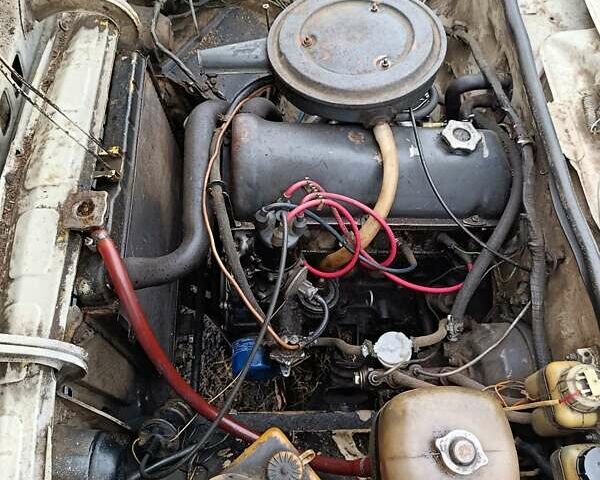 Желтый ВАЗ 2106, объемом двигателя 0 л и пробегом 100 тыс. км за 600 $, фото 6 на Automoto.ua