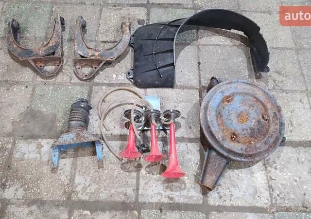 Желтый ВАЗ 2106, объемом двигателя 0 л и пробегом 293 тыс. км за 1200 $, фото 9 на Automoto.ua