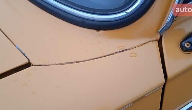 Жовтий ВАЗ 2106, об'ємом двигуна 1.3 л та пробігом 100 тис. км за 1000 $, фото 11 на Automoto.ua