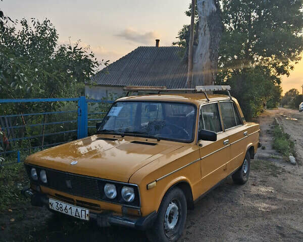 Желтый ВАЗ 2106, объемом двигателя 0 л и пробегом 66 тыс. км за 896 $, фото 2 на Automoto.ua
