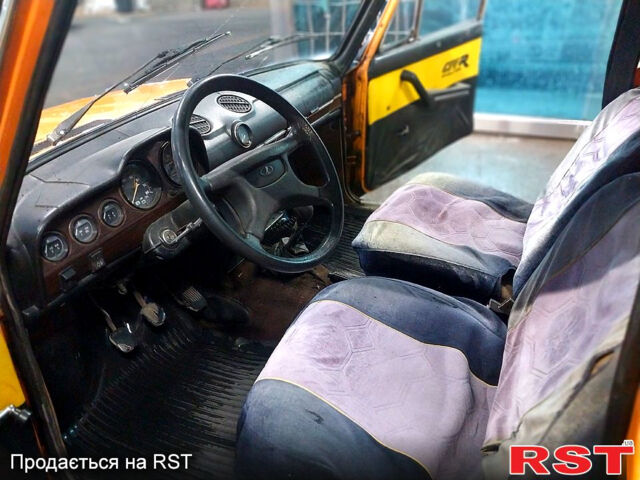 Желтый ВАЗ 2106, объемом двигателя 1.5 л и пробегом 180 тыс. км за 500 $, фото 8 на Automoto.ua