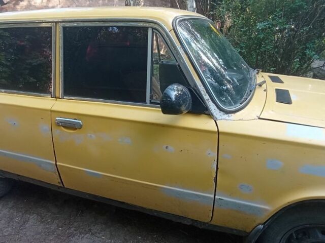 Желтый ВАЗ 2106, объемом двигателя 0 л и пробегом 90 тыс. км за 602 $, фото 2 на Automoto.ua