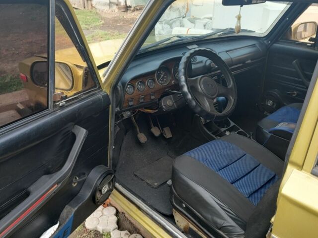 Жовтий ВАЗ 2106, об'ємом двигуна 0 л та пробігом 293 тис. км за 1200 $, фото 3 на Automoto.ua