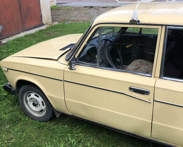 Желтый ВАЗ 2106, объемом двигателя 1.3 л и пробегом 90 тыс. км за 900 $, фото 3 на Automoto.ua