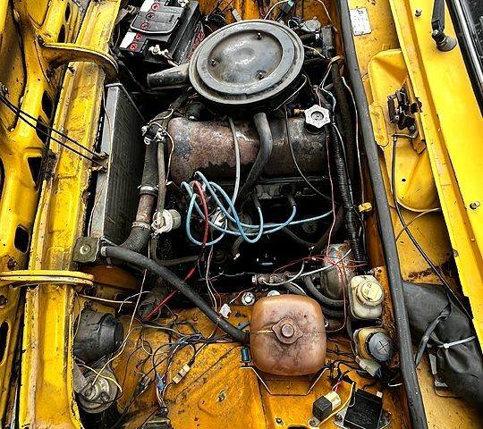 Жовтий ВАЗ 2106, об'ємом двигуна 1.6 л та пробігом 0 тис. км за 840 $, фото 5 на Automoto.ua