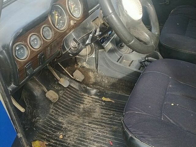 Желтый ВАЗ 2106, объемом двигателя 1.1 л и пробегом 567 тыс. км за 241 $, фото 6 на Automoto.ua