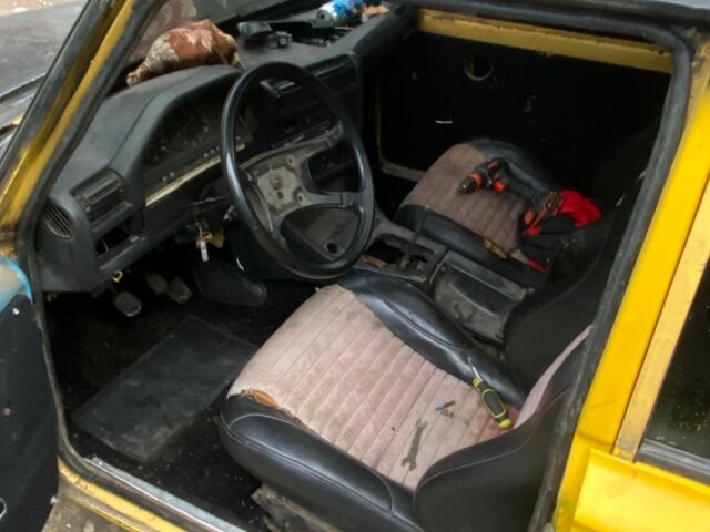 Жовтий ВАЗ 2106, об'ємом двигуна 1.6 л та пробігом 3 тис. км за 300 $, фото 3 на Automoto.ua