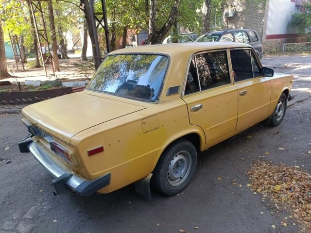 Желтый ВАЗ 2106, объемом двигателя 1.3 л и пробегом 124 тыс. км за 1329 $, фото 3 на Automoto.ua
