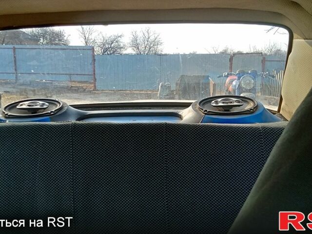 Желтый ВАЗ 2106, объемом двигателя 13 л и пробегом 120 тыс. км за 340 $, фото 4 на Automoto.ua