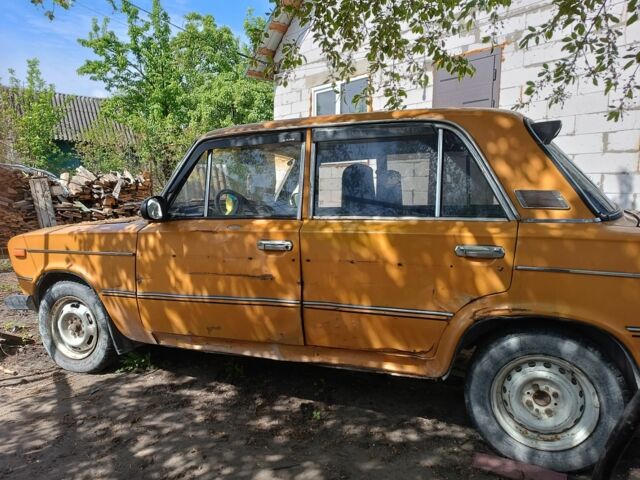 Желтый ВАЗ 2106, объемом двигателя 0 л и пробегом 2 тыс. км за 500 $, фото 3 на Automoto.ua