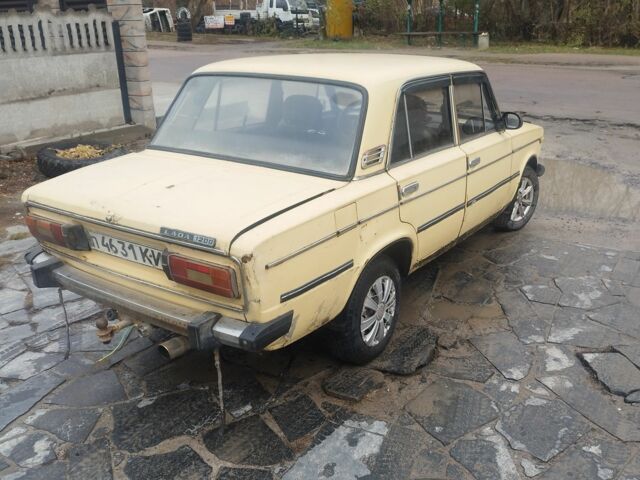 Желтый ВАЗ 2106, объемом двигателя 1 л и пробегом 100 тыс. км за 25000 $, фото 2 на Automoto.ua