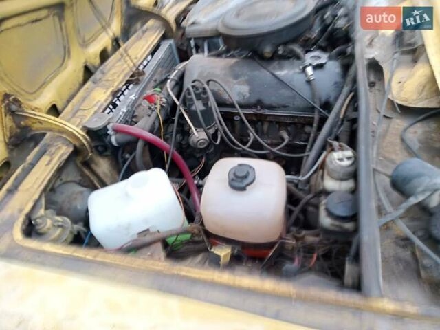 Желтый ВАЗ 2106, объемом двигателя 1.5 л и пробегом 230 тыс. км за 300 $, фото 3 на Automoto.ua