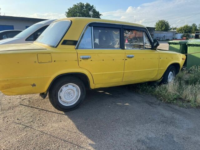 Желтый ВАЗ 2106, объемом двигателя 0 л и пробегом 1 тыс. км за 217 $, фото 3 на Automoto.ua