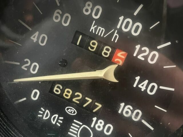 ВАЗ 2106 1986 в Жмеренке на Automoto.ua Желтый ВАЗ 2106, объемом двигателя 1.3 л и пробегом 3 тыс. км за 492 $, фото 5 на Automoto.ua