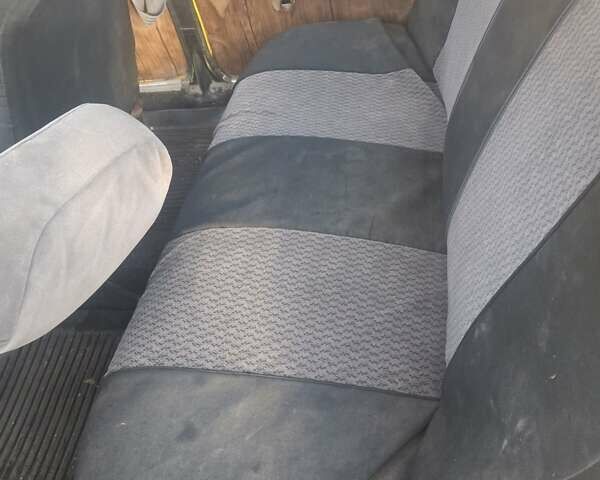 Жовтий ВАЗ 2106, об'ємом двигуна 0 л та пробігом 200 тис. км за 400 $, фото 15 на Automoto.ua