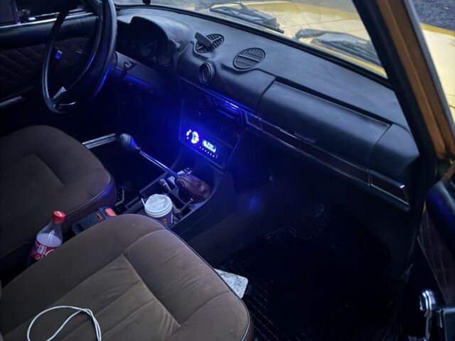 Желтый ВАЗ 2106, объемом двигателя 1.3 л и пробегом 3 тыс. км за 1183 $, фото 6 на Automoto.ua