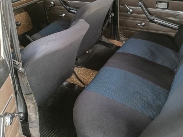 Желтый ВАЗ 2106, объемом двигателя 1.5 л и пробегом 102 тыс. км за 548 $, фото 7 на Automoto.ua