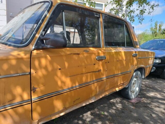 Желтый ВАЗ 2106, объемом двигателя 0 л и пробегом 2 тыс. км за 500 $, фото 4 на Automoto.ua