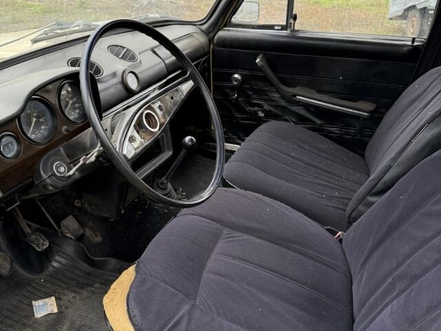 Желтый ВАЗ 2106, объемом двигателя 1.5 л и пробегом 173 тыс. км за 584 $, фото 3 на Automoto.ua