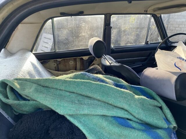 Желтый ВАЗ 2106, объемом двигателя 1.5 л и пробегом 3 тыс. км за 357 $, фото 12 на Automoto.ua