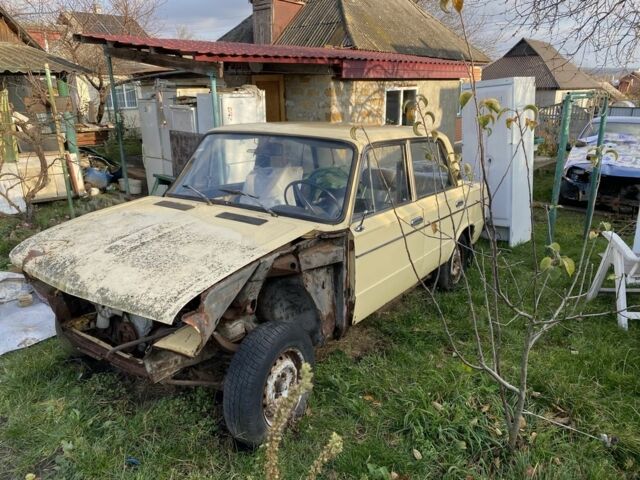 Желтый ВАЗ 2106, объемом двигателя 1.5 л и пробегом 3 тыс. км за 357 $, фото 5 на Automoto.ua