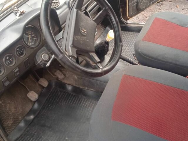 Желтый ВАЗ 2106, объемом двигателя 0 л и пробегом 609 тыс. км за 550 $, фото 1 на Automoto.ua