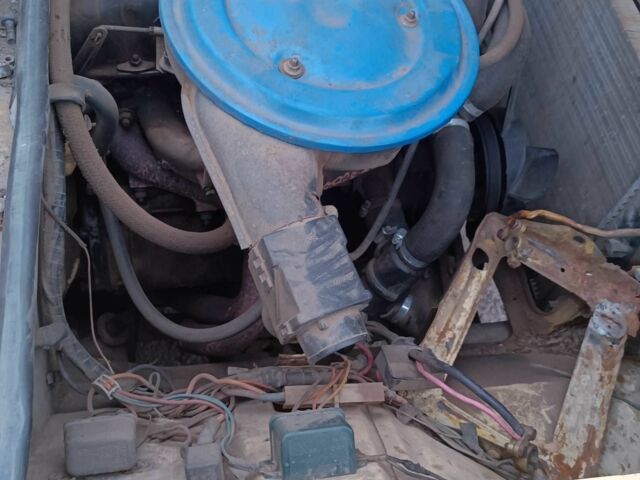 Желтый ВАЗ 2106, объемом двигателя 0 л и пробегом 1 тыс. км за 308 $, фото 3 на Automoto.ua