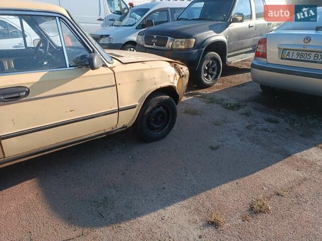 Желтый ВАЗ 2106, объемом двигателя 1.3 л и пробегом 53 тыс. км за 266 $, фото 2 на Automoto.ua