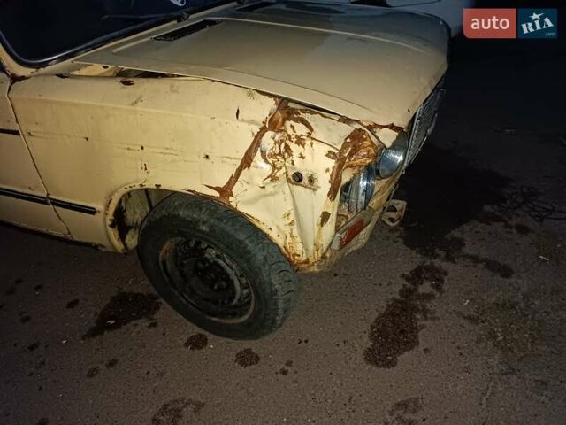 Желтый ВАЗ 2106, объемом двигателя 1.3 л и пробегом 53 тыс. км за 266 $, фото 14 на Automoto.ua