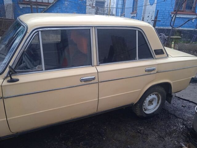 Желтый ВАЗ 2106, объемом двигателя 0 л и пробегом 609 тыс. км за 550 $, фото 7 на Automoto.ua