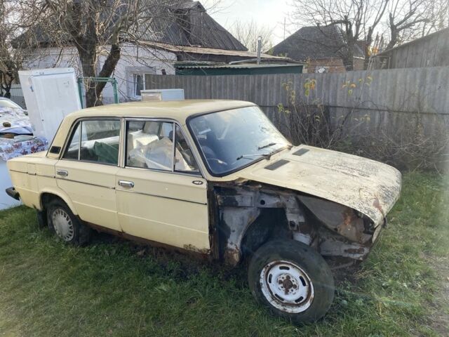 Желтый ВАЗ 2106, объемом двигателя 1.5 л и пробегом 3 тыс. км за 357 $, фото 1 на Automoto.ua