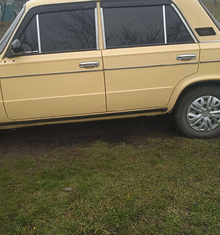 Жовтий ВАЗ 2106, об'ємом двигуна 1.29 л та пробігом 300 тис. км за 1000 $, фото 2 на Automoto.ua