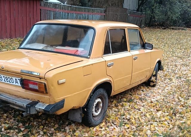 Жовтий ВАЗ 2106, об'ємом двигуна 1.5 л та пробігом 251 тис. км за 554 $, фото 2 на Automoto.ua