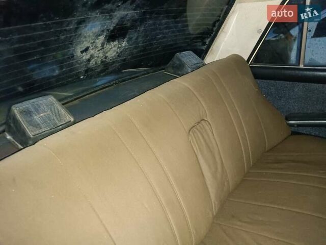 Желтый ВАЗ 2106, объемом двигателя 1.3 л и пробегом 53 тыс. км за 266 $, фото 6 на Automoto.ua