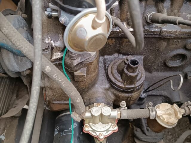 Желтый ВАЗ 2106, объемом двигателя 1.5 л и пробегом 67 тыс. км за 621 $, фото 6 на Automoto.ua