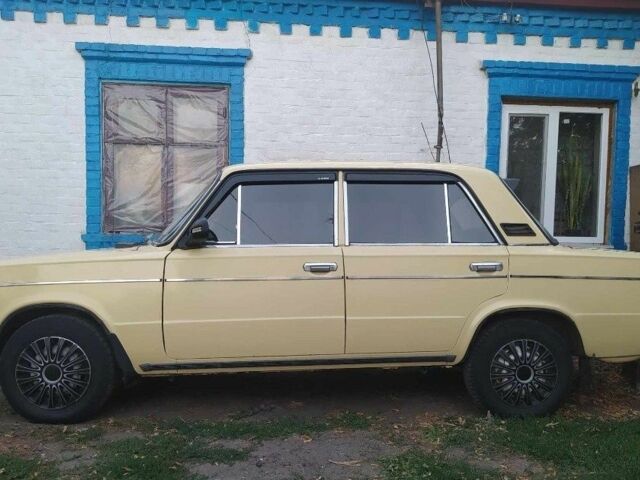 Желтый ВАЗ 2106, объемом двигателя 1.3 л и пробегом 1 тыс. км за 1500 $, фото 3 на Automoto.ua
