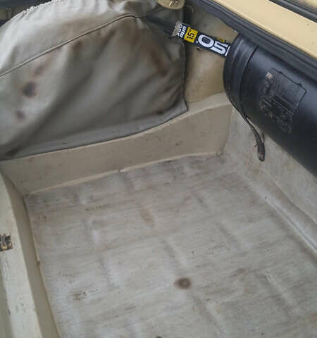 Жовтий ВАЗ 2106, об'ємом двигуна 1.29 л та пробігом 300 тис. км за 1000 $, фото 6 на Automoto.ua