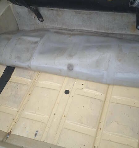 Жовтий ВАЗ 2106, об'ємом двигуна 1.29 л та пробігом 300 тис. км за 1000 $, фото 7 на Automoto.ua