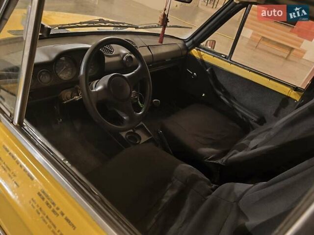Жовтий ВАЗ 2106, об'ємом двигуна 1.29 л та пробігом 365 тис. км за 450 $, фото 3 на Automoto.ua