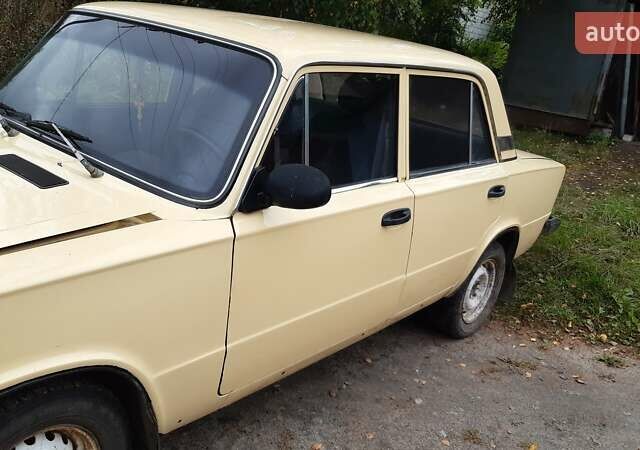 Желтый ВАЗ 2106, объемом двигателя 1.3 л и пробегом 45 тыс. км за 1500 $, фото 8 на Automoto.ua