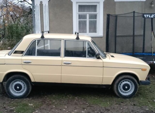 Желтый ВАЗ 2106, объемом двигателя 1.6 л и пробегом 3 тыс. км за 832 $, фото 5 на Automoto.ua